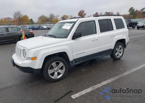2013 Jeep Patriot Latitude z USA, uszkodzony, nr VIN 1C4NJRFB2DD177549